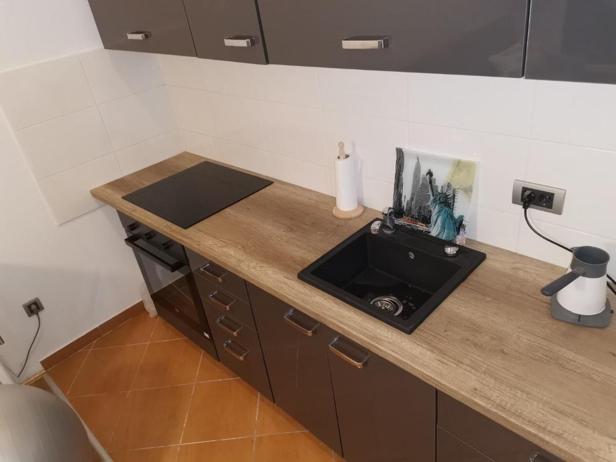 Apartment Luki Novi Sad Exterior photo