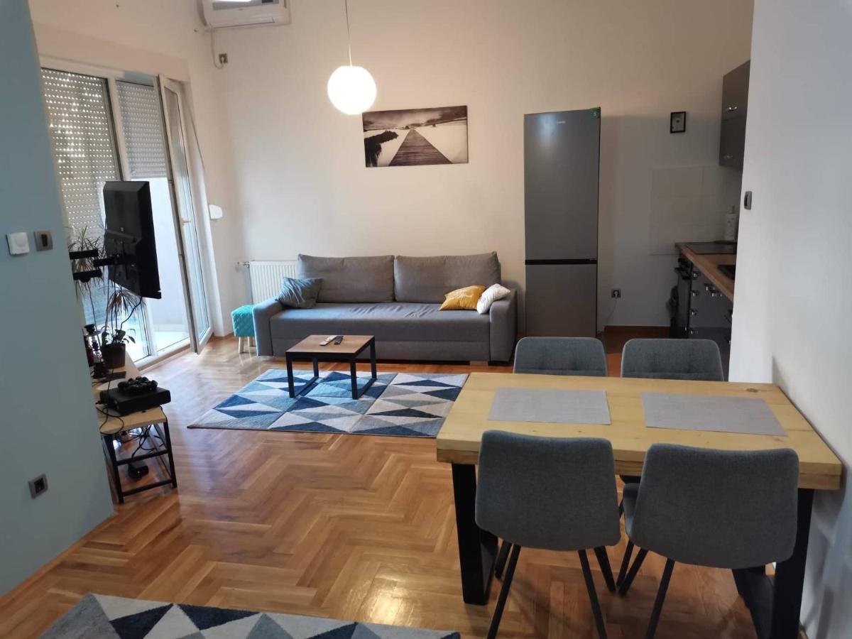 Apartment Luki Novi Sad Exterior photo